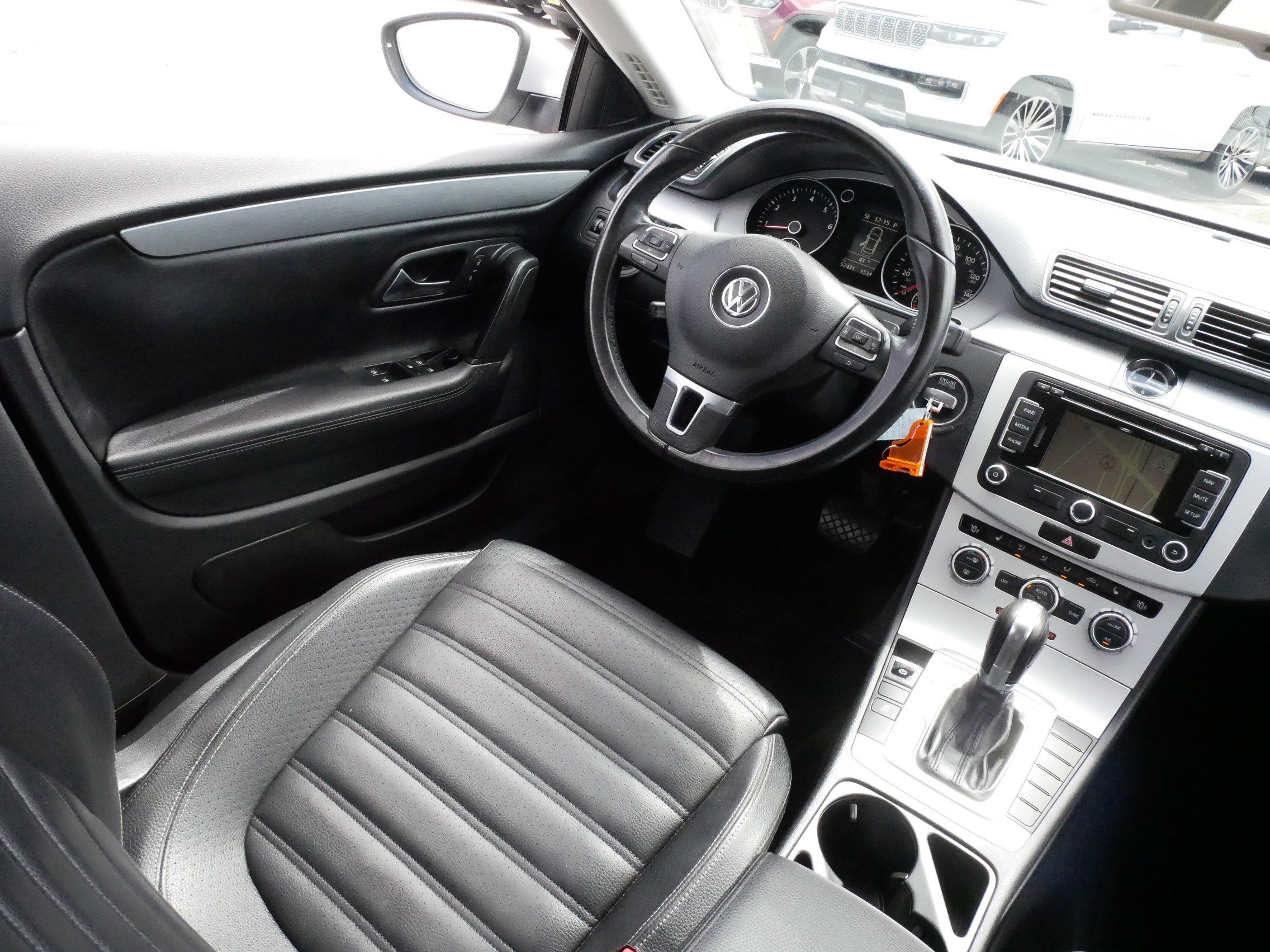 Used 2014 Volkswagen CC R-Line FWD image 9