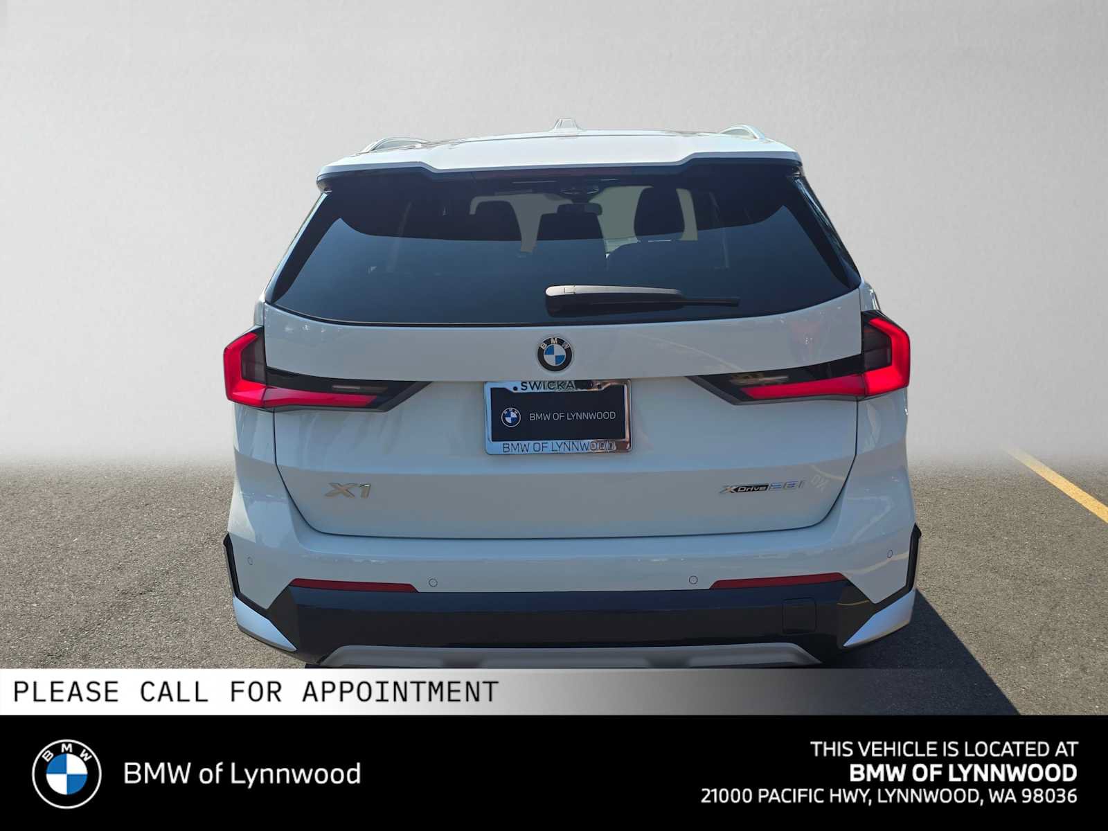New 2026 BMW X1 xDrive28i w/ Technology Package AWD/4WD image 4