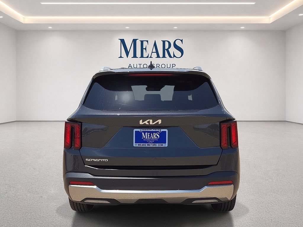 Used 2025 Kia Sorento S w/ Panoramic Sunroof Package FWD image 4