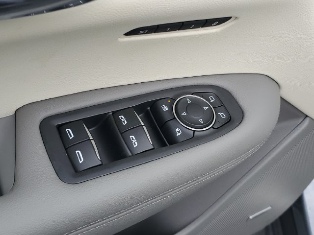 Certified 2020 Cadillac XT6 Premium Luxury AWD/4WD image 17