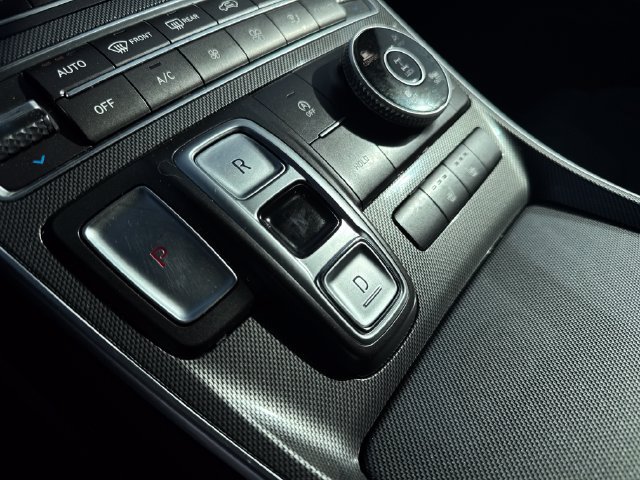 Used 2023 Hyundai Santa Fe SEL w/ Winter Weather Package AWD/4WD image 23