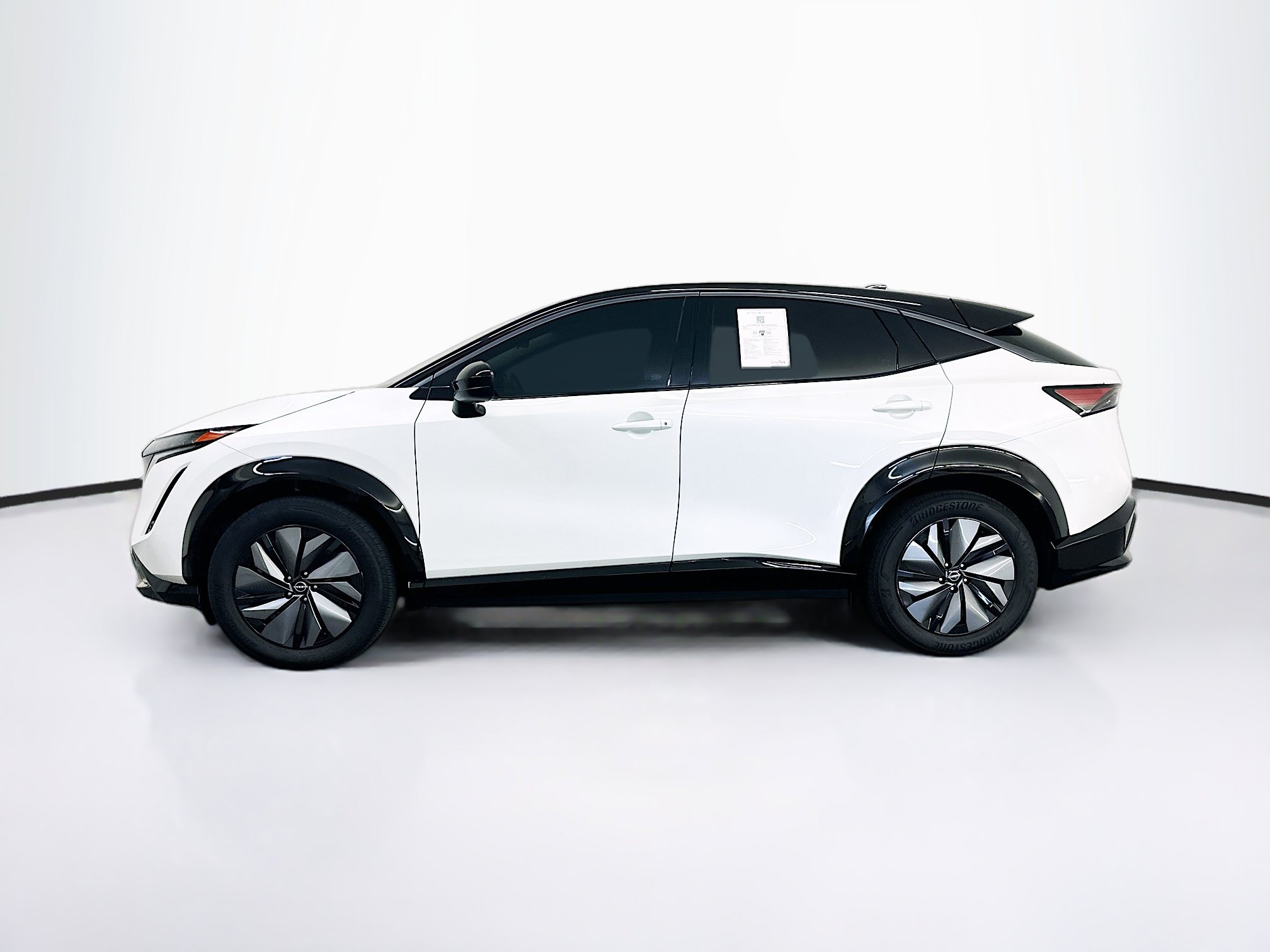 Used 2024 Nissan Ariya AWD image 4