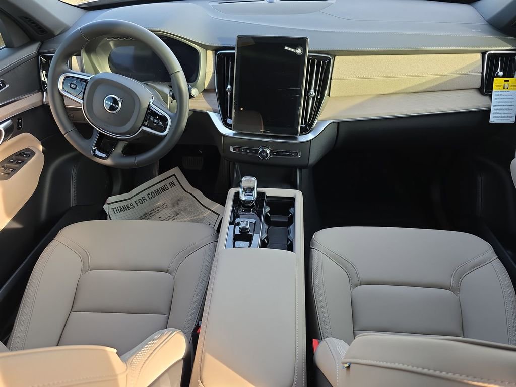 New 2026 Volvo XC90 B6 Plus w/ Protection Package Premier image 9