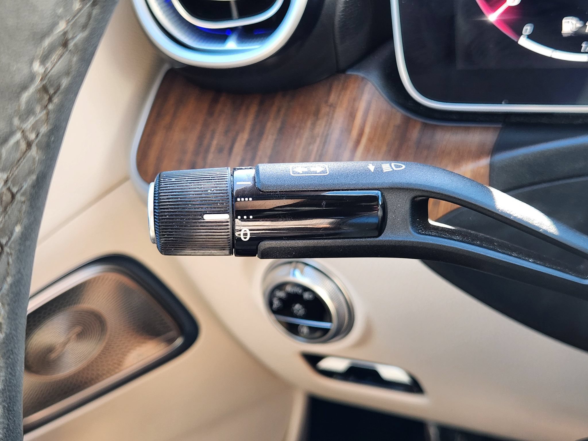 Certified 2024 Mercedes-Benz C 300 4MATIC Sedan image 34