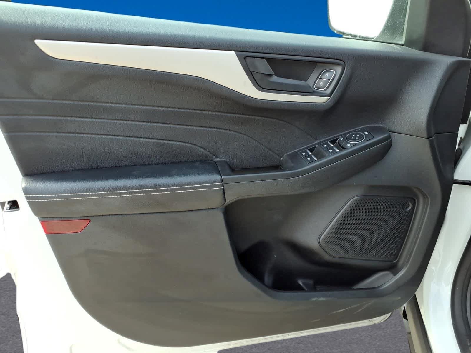 Used 2022 Ford Escape SE AWD/4WD image 10