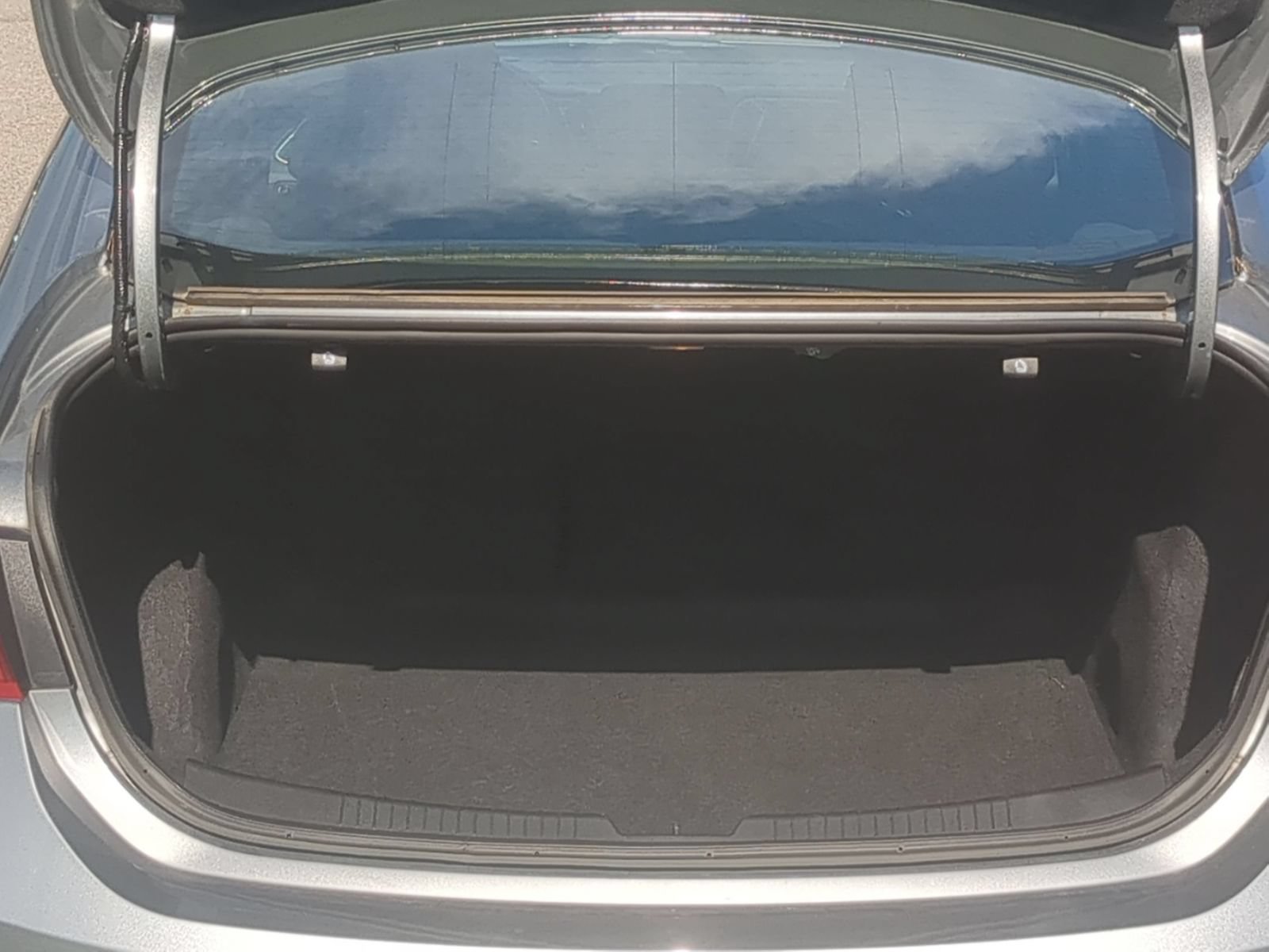 Used 2024 Chevrolet Malibu LT FWD image 33