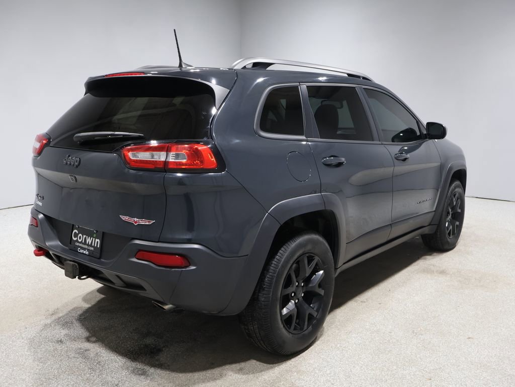 Used 2017 Jeep Cherokee Trailhawk w/ Cold Weather Group video 2