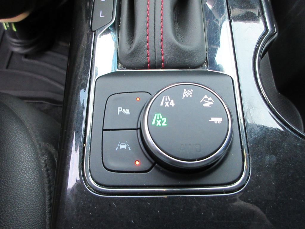 Certified 2022 Chevrolet Blazer RS w/ Enhanced Convenience Package AWD/4WD image 32