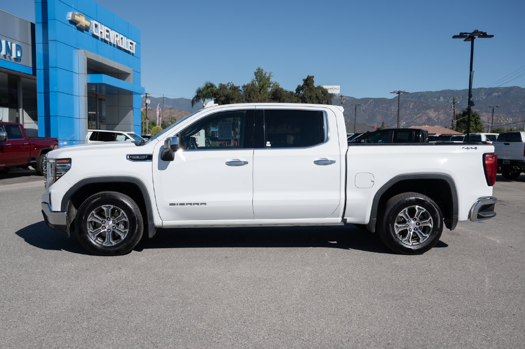 Used 2024 GMC Sierra 1500 SLT AWD/4WD image 7