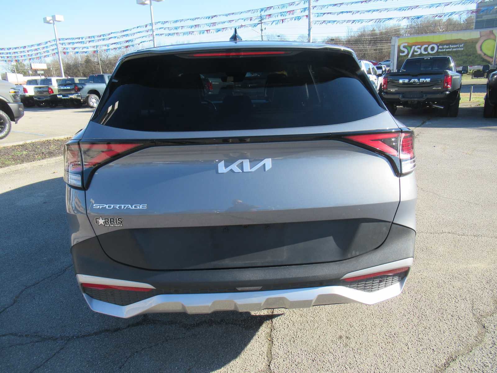 Used 2023 Kia Sportage EX image 4