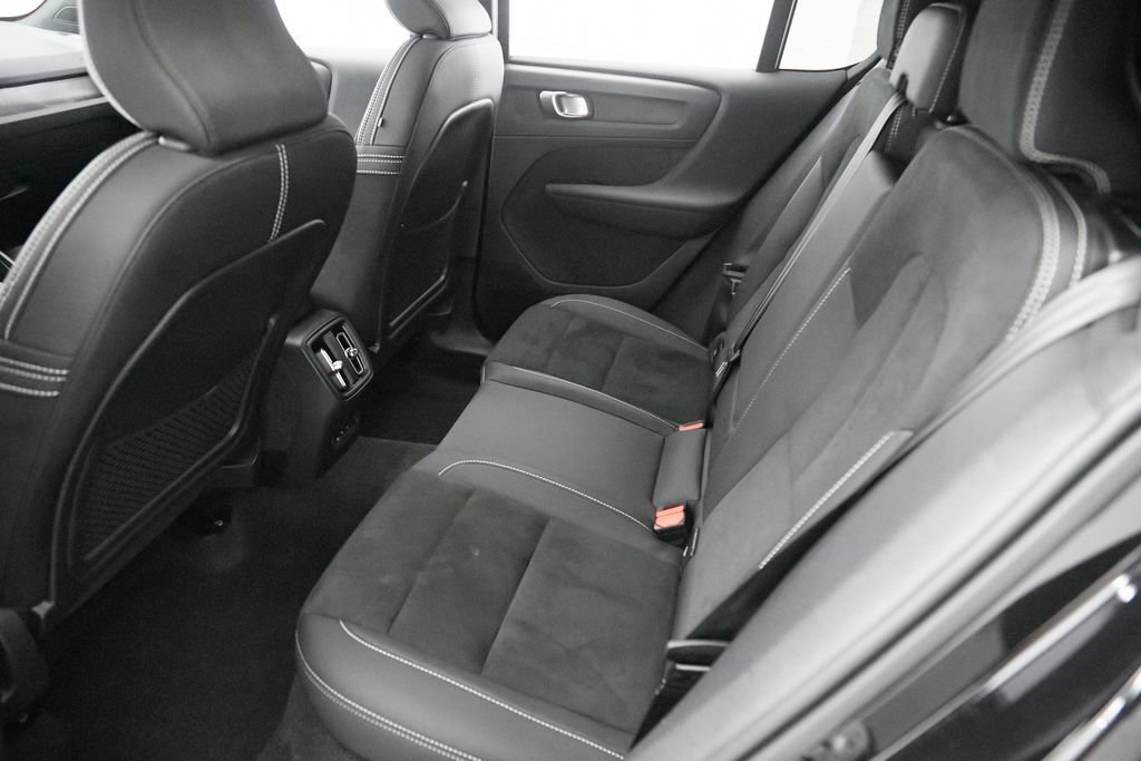 Certified 2023 Volvo C40 P8 Recharge Ultimate AWD/4WD image 20