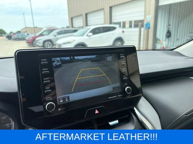 Used 2022 Toyota Venza LE AWD/4WD image 15
