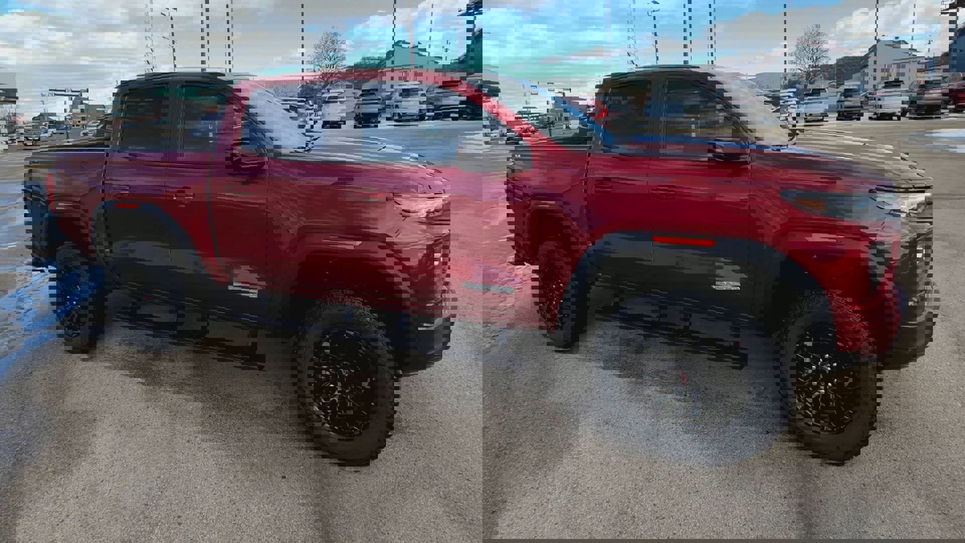 New 2026 GMC Canyon Elevation w/ Convenience Package image 2