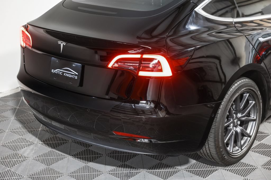 Used 2019 Tesla Model 3 Standard Range Plus RWD image 8