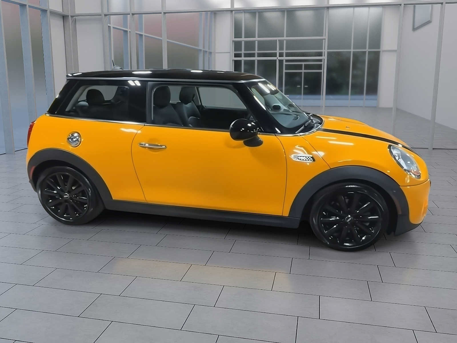 Used 2018 MINI Cooper S FWD image 3