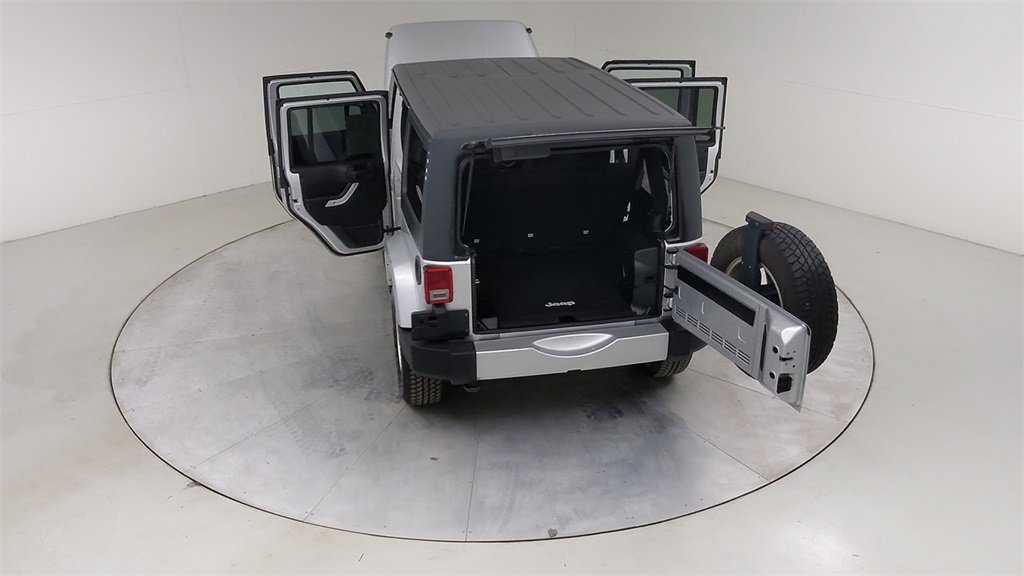 Used 2012 Jeep Wrangler Unlimited Sahara w/ Dual Top Group image 47