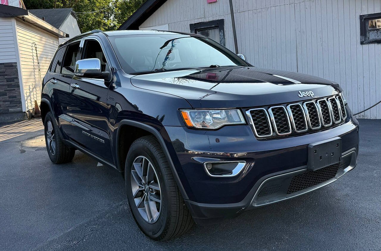 Used 2018 Jeep Grand Cherokee Limited AWD/4WD image 2