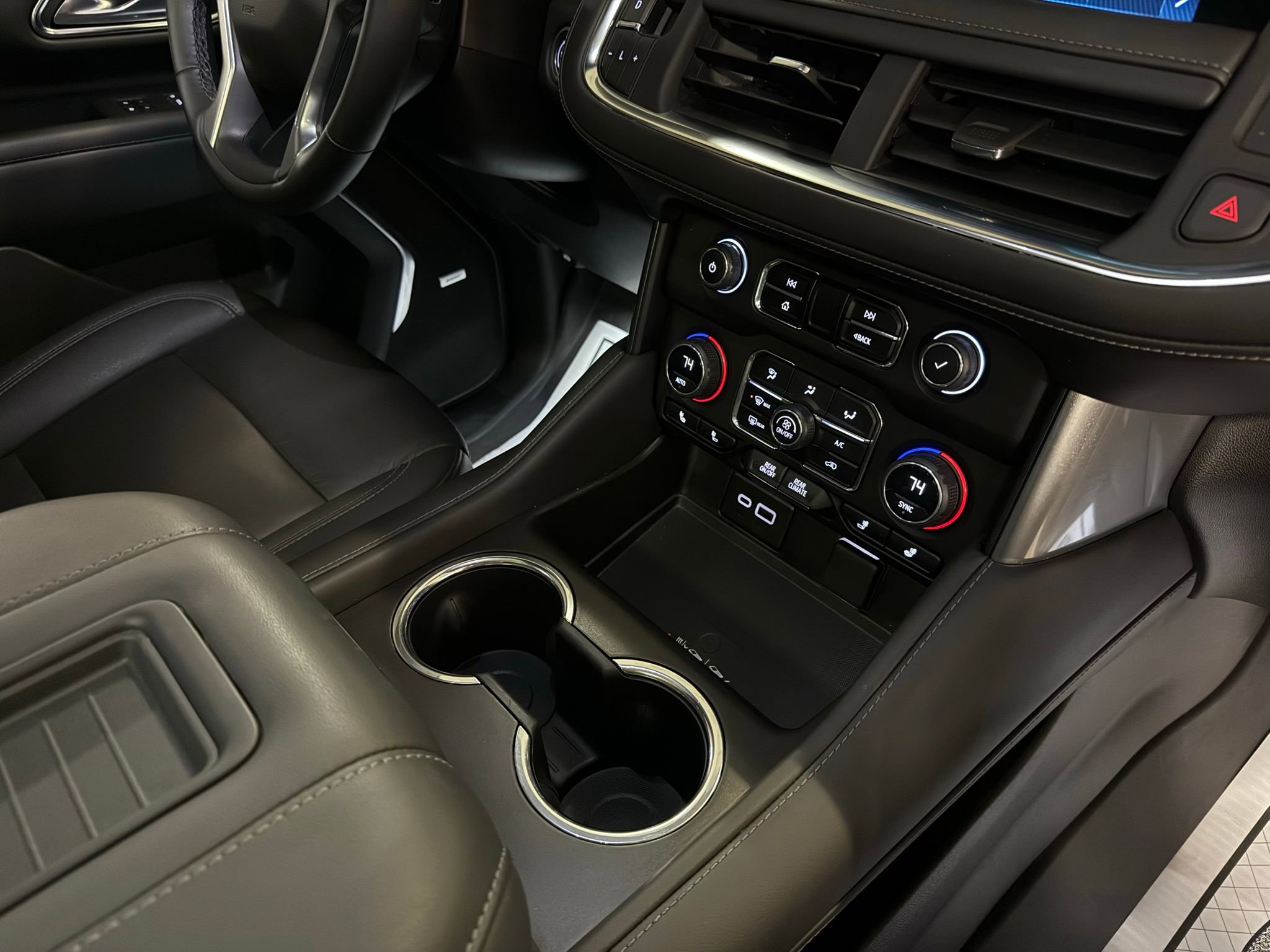 Used 2023 Chevrolet Tahoe Z71 image 24