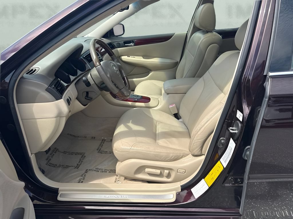 Used 2002 Lexus ES 330 FWD image 9
