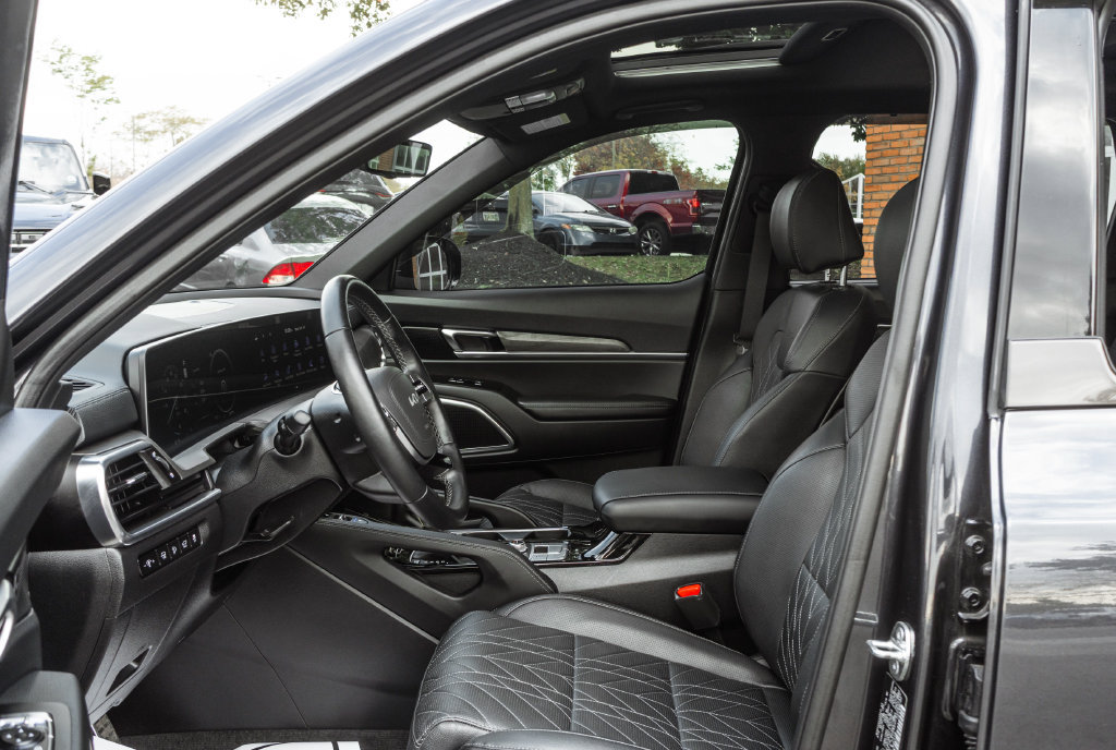Used 2025 Kia Telluride SX Prestige X-Pro AWD/4WD image 26