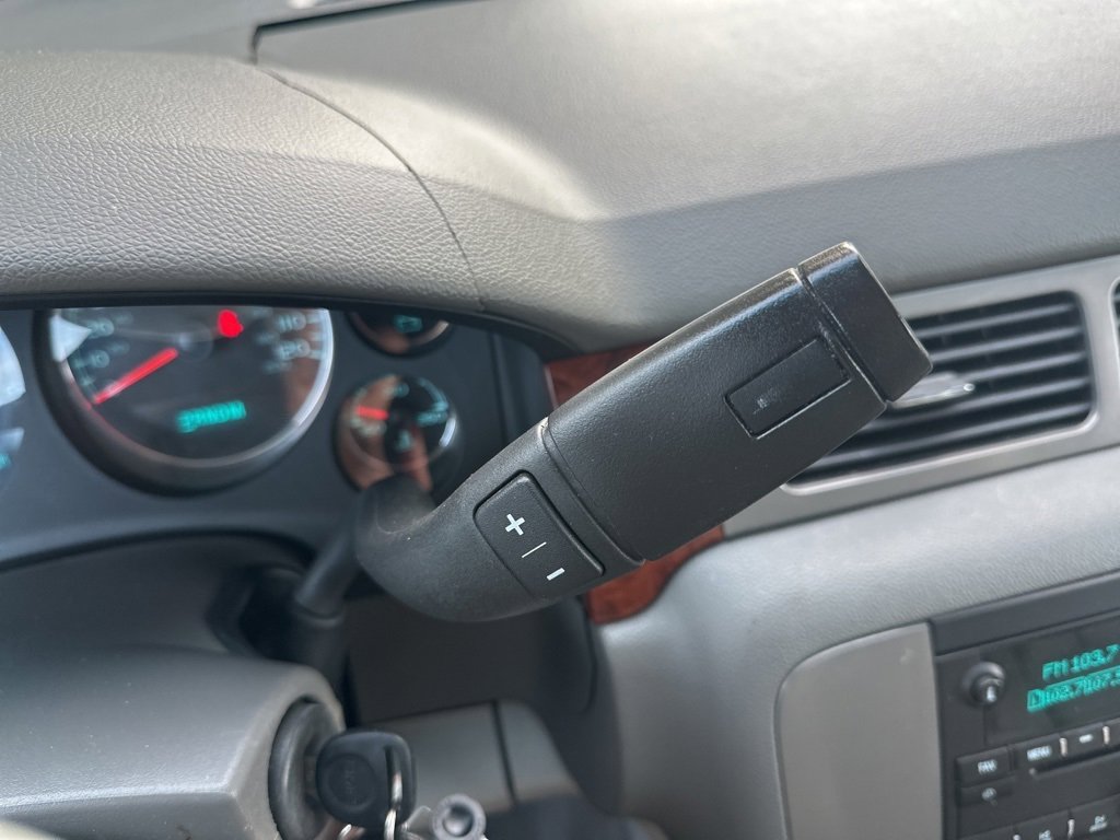 Used 2013 GMC Yukon SLT image 32