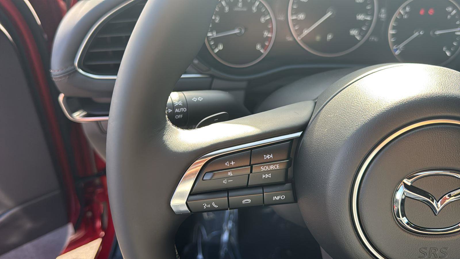 New 2026 MAZDA MAZDA3 Hatchback w/Premium Plus Pkg image 13