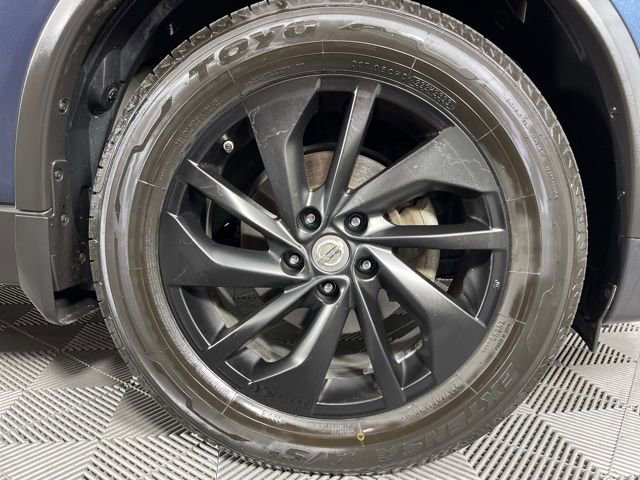 Used 2015 Nissan Rogue SL w/ SL Premium Package image 14