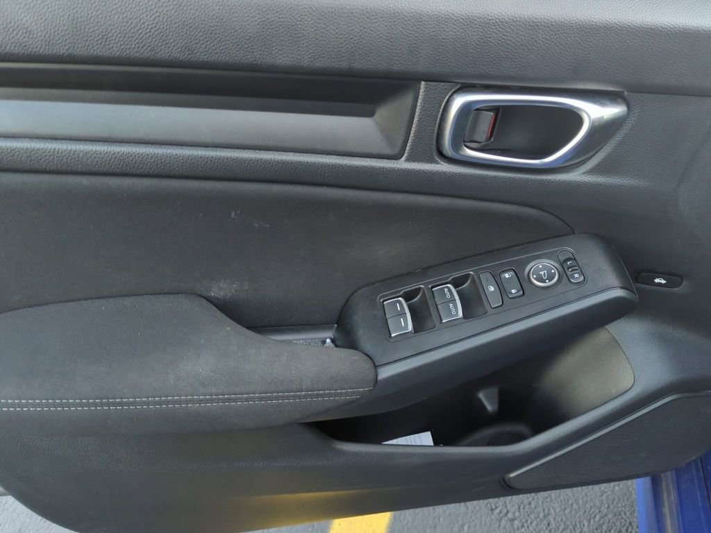 Used 2022 Honda Civic LX image 8