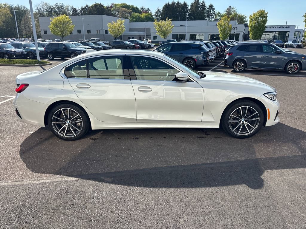 Used 2020 BMW 330i xDrive Sedan w/ Convenience Package AWD/4WD image 7