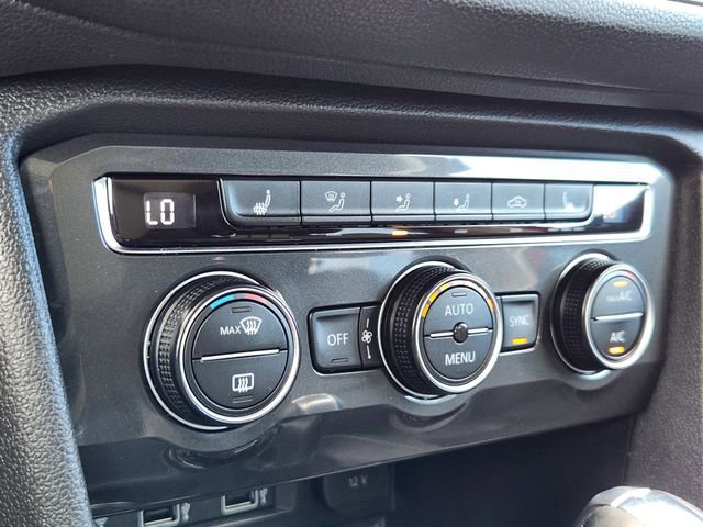 Used 2018 Volkswagen Tiguan SEL image 16