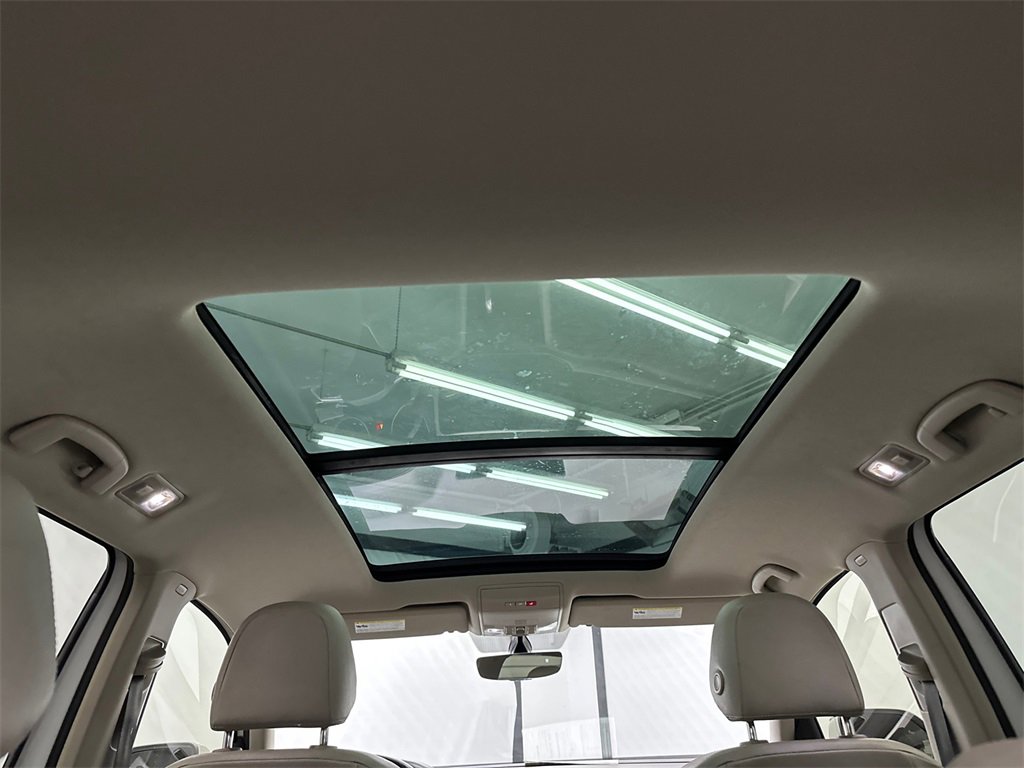 Used 2021 Volkswagen Atlas SE w/ Panoramic Sunroof Package image 22