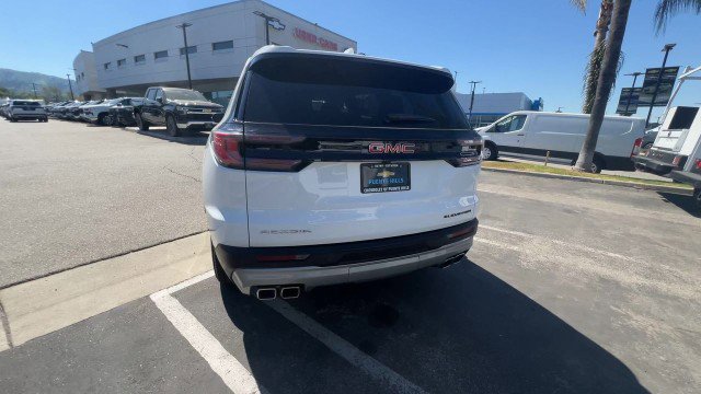 Used 2025 GMC Acadia Elevation image 7