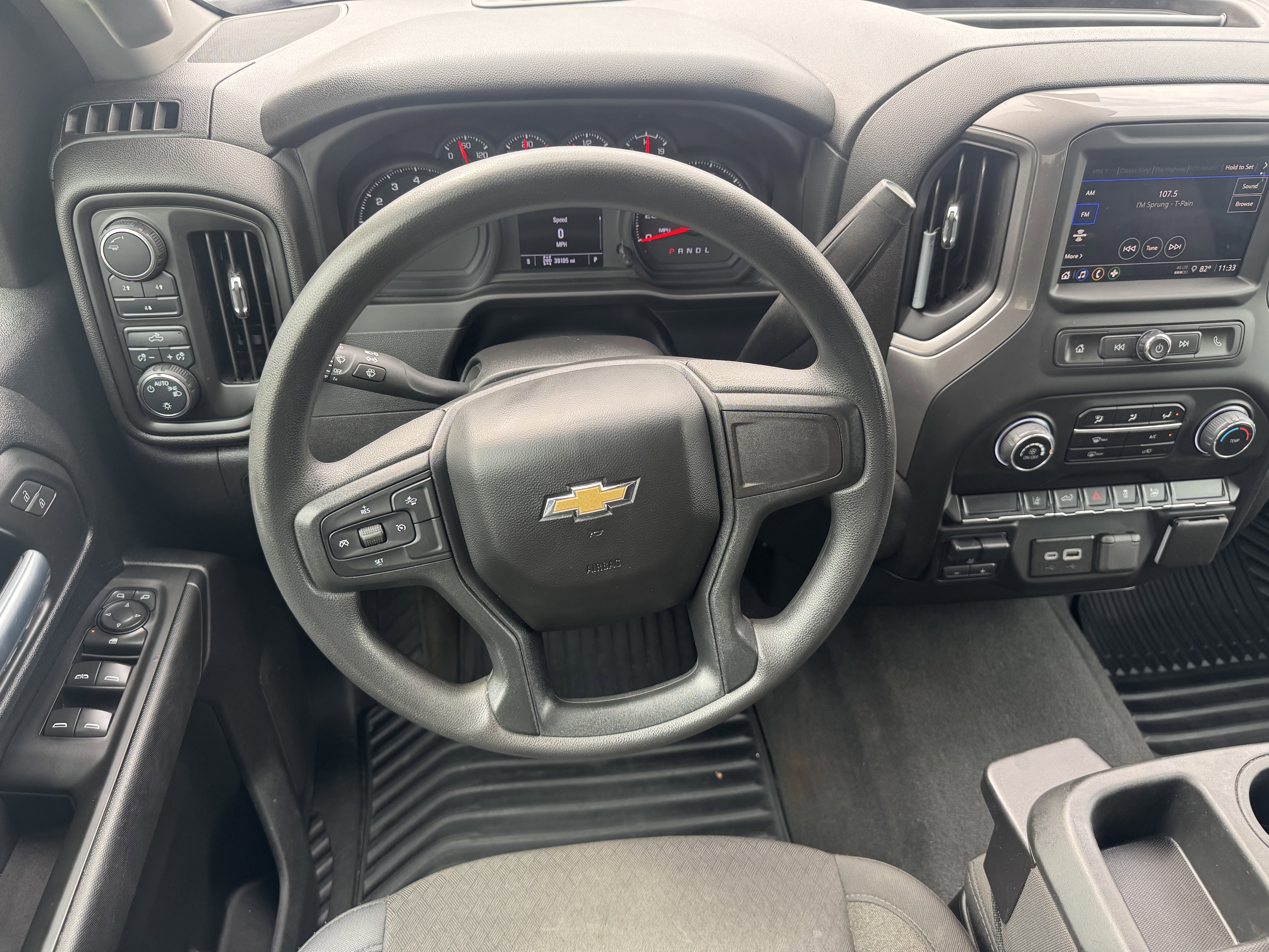 Used 2025 Chevrolet Silverado 2500 Custom w/ Custom Convenience Package image 14