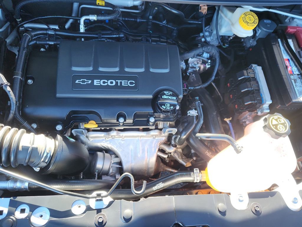 Used 2020 Chevrolet Sonic LT image 15