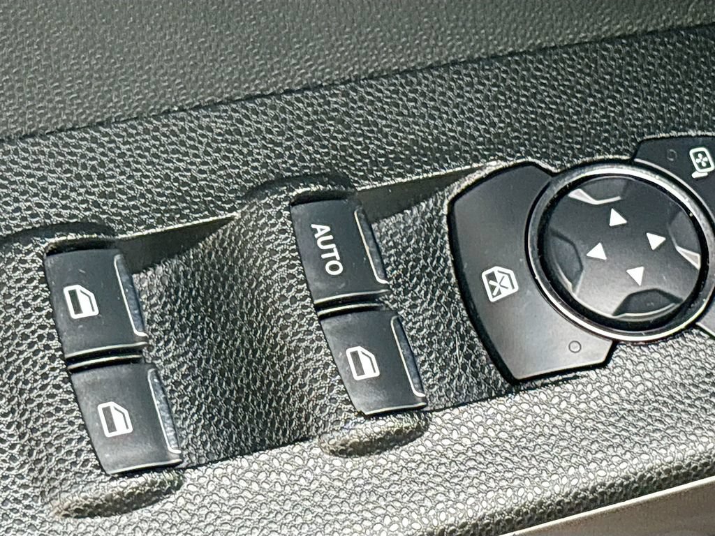 Used 2022 Ford EcoSport SE AWD/4WD image 17
