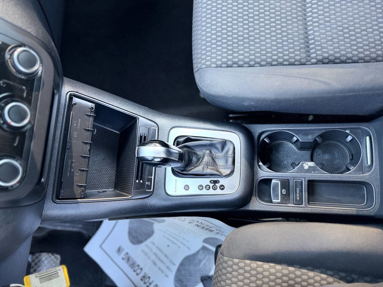 Used 2011 Volkswagen Tiguan S AWD/4WD image 16