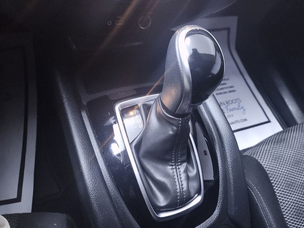 Used 2021 Nissan Rogue Sport SV AWD/4WD image 19