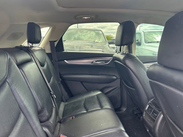 Used 2017 Cadillac XT5 Luxury w/ Driver Awareness Package AWD/4WD image 8