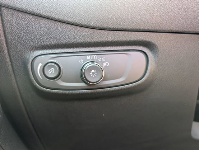 Used 2024 Chevrolet Equinox LT FWD image 33
