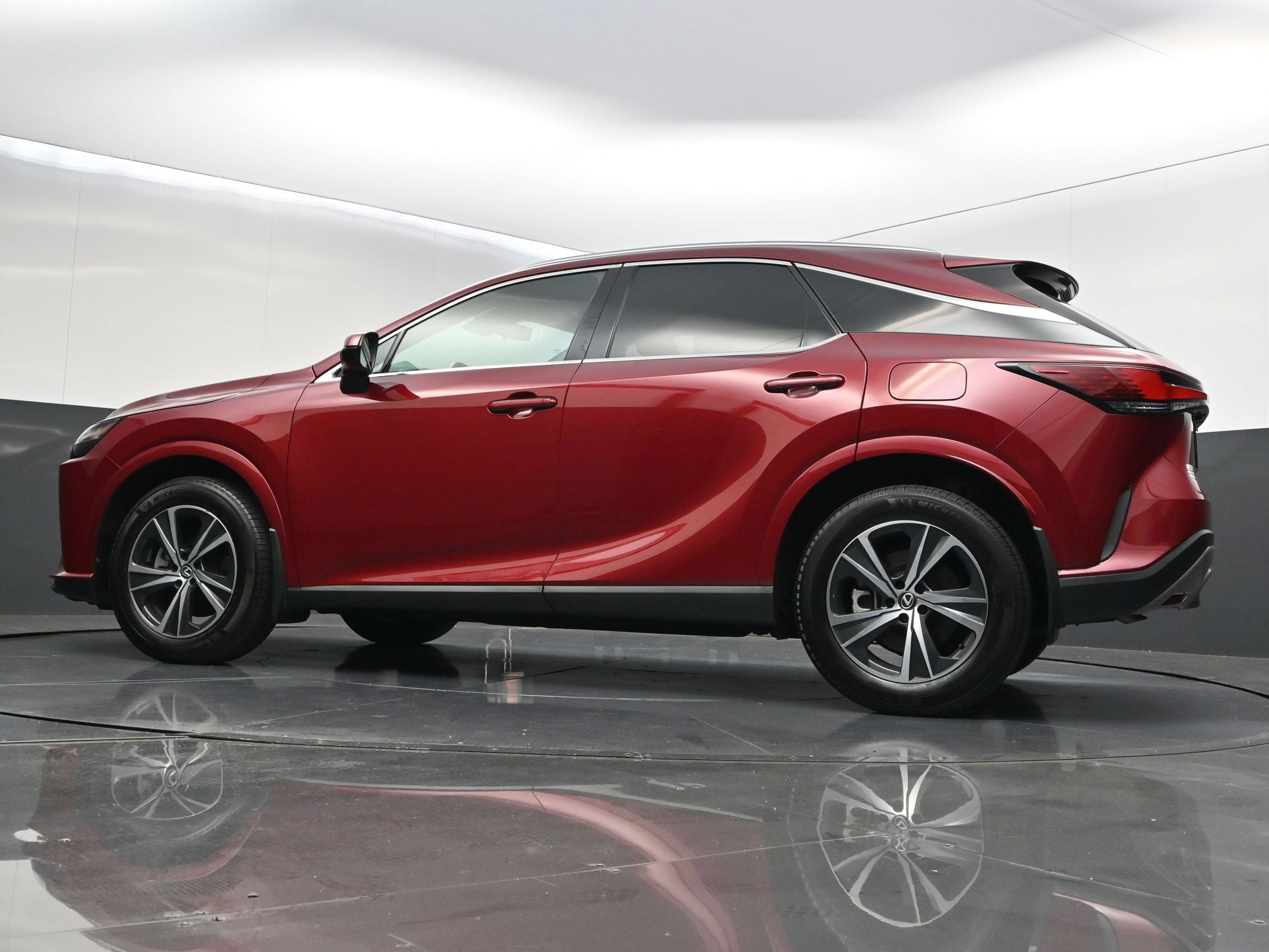Used 2023 Lexus RX 350h w/ Accessory Package (2T) AWD/4WD image 45