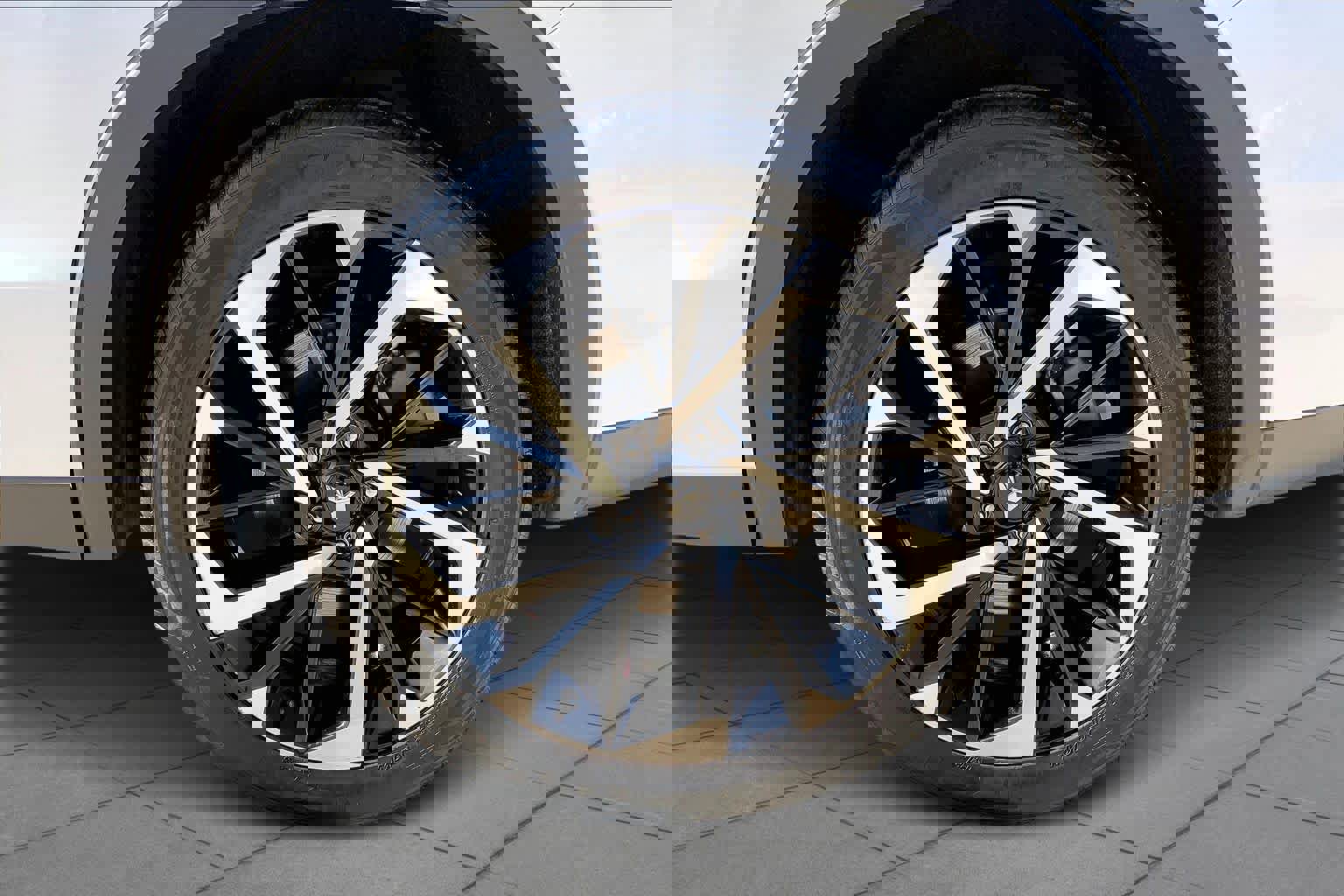 Used 2024 Mitsubishi Outlander SE image 11