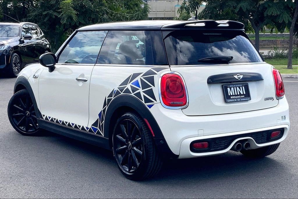 Used 2018 MINI Cooper S image 9