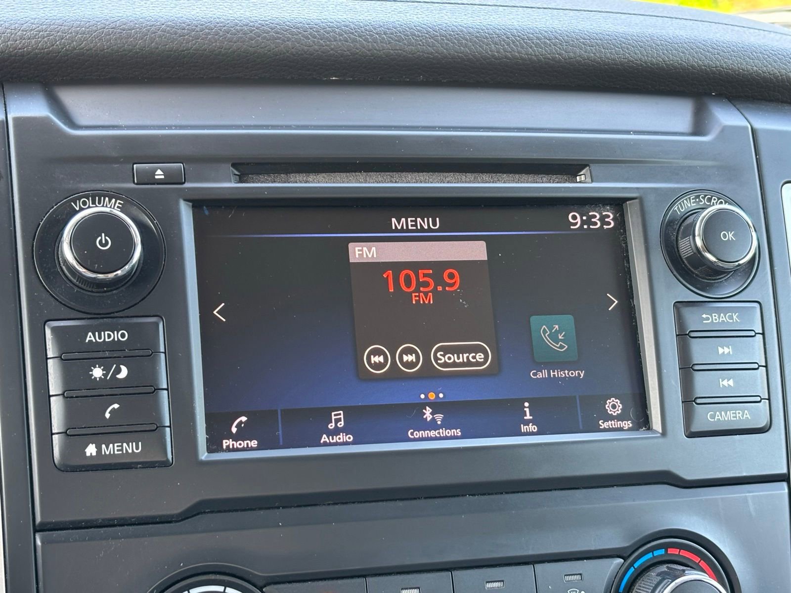 Used 2019 Nissan Titan S AWD/4WD image 25