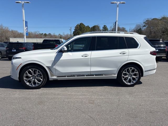 Used 2025 BMW X7 xDrive40i image 2
