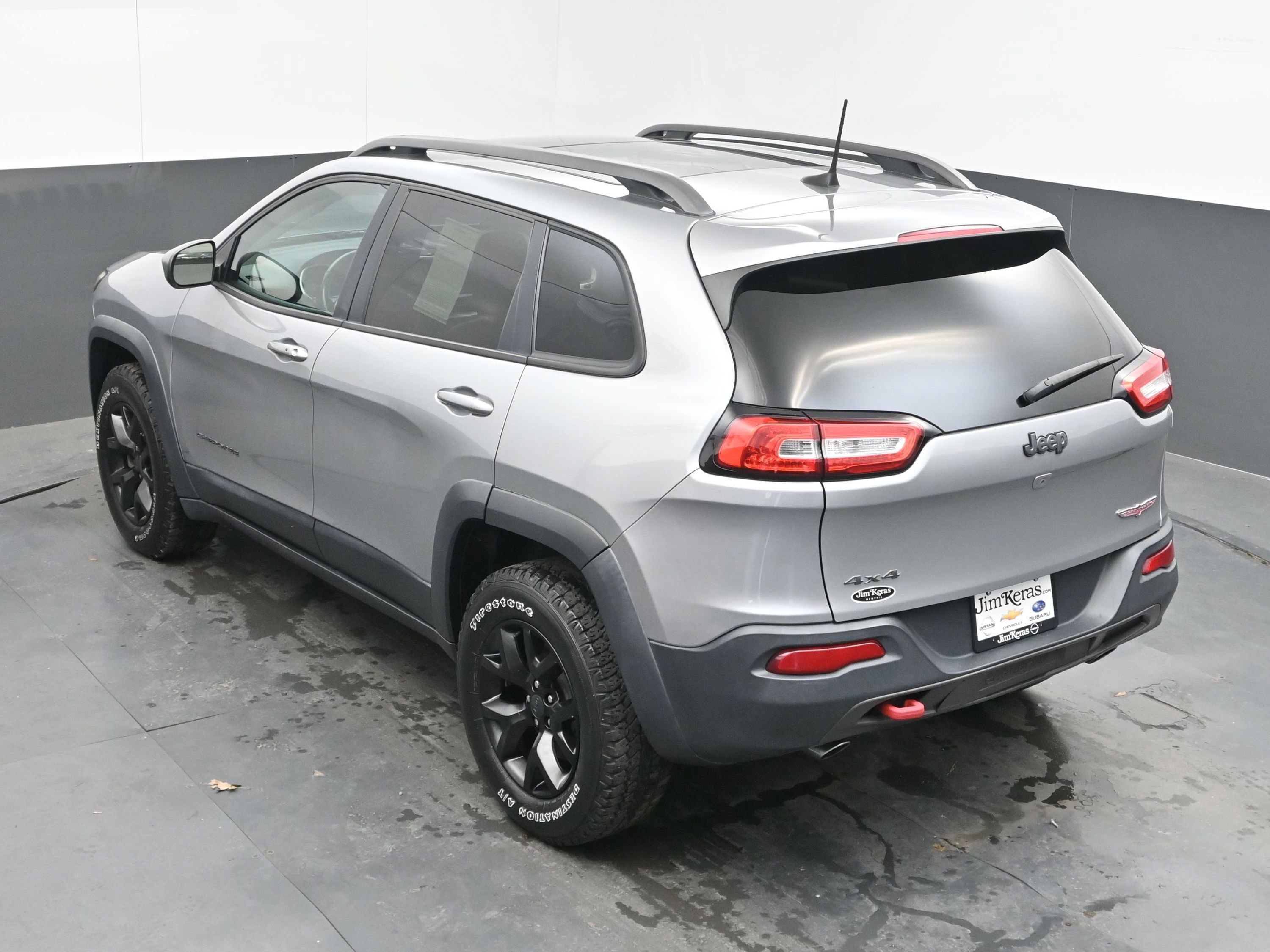 Used 2016 Jeep Cherokee Trailhawk w/ Comfort/Convenience Group AWD/4WD image 35
