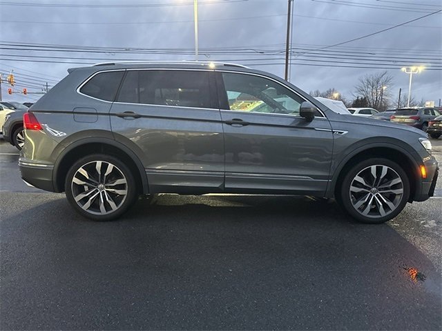Used 2020 Volkswagen Tiguan SEL Premium R-Line image 2