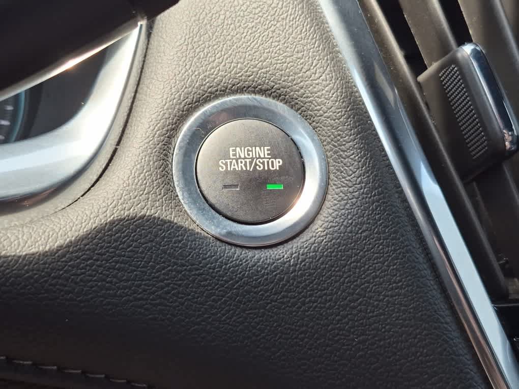 Used 2023 Chevrolet Traverse LT FWD image 20