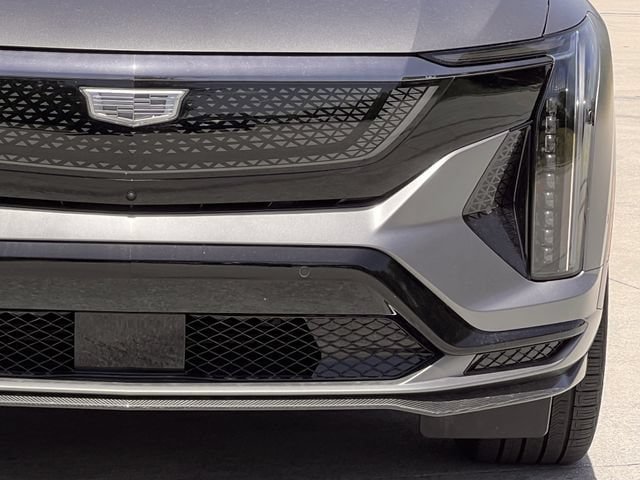 New 2026 Cadillac Optiq V w/ Magnus Launch Edition AWD/4WD image 8