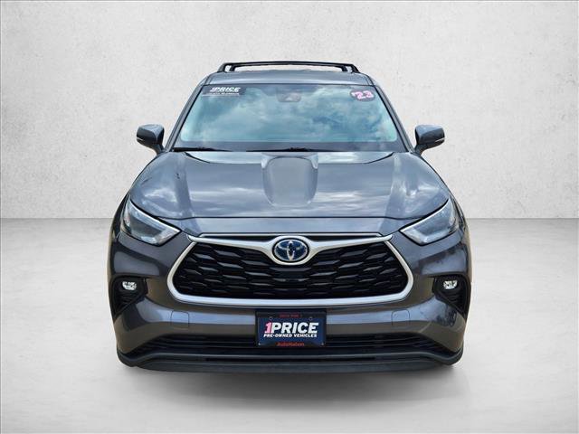 Used 2023 Toyota Highlander LE video 2