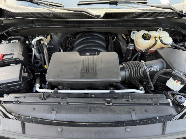 Used 2025 Chevrolet Tahoe LT AWD/4WD image 43